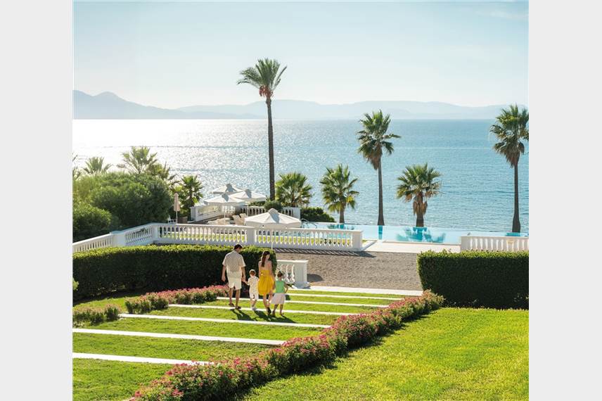  Mandola Rosa a Grecotel Resort to Live at Riviera Olympia