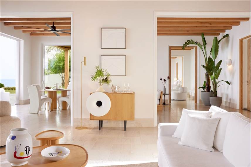  Mandola Rosa a Grecotel Resort to Live at Riviera Olympia