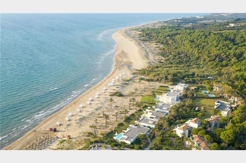  Mandola Rosa a Grecotel Resort to Live at Riviera Olympia