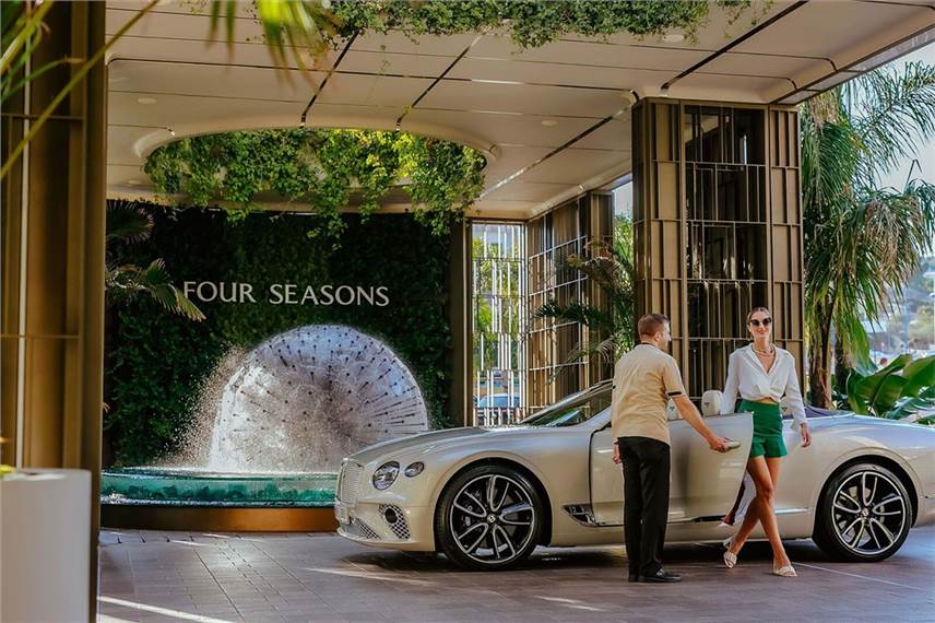  Four Seasons