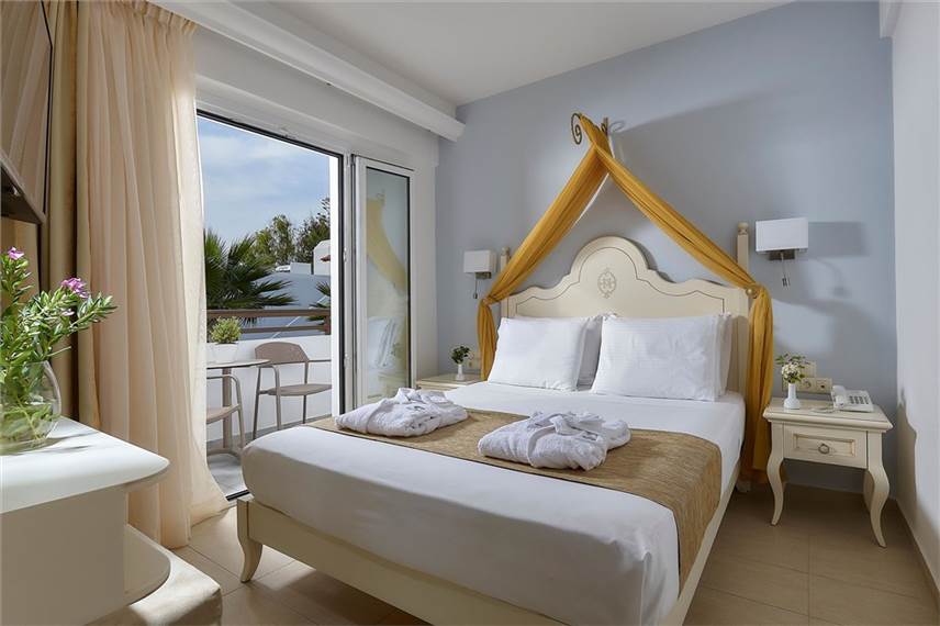  Alexander Beach Hotel and Village