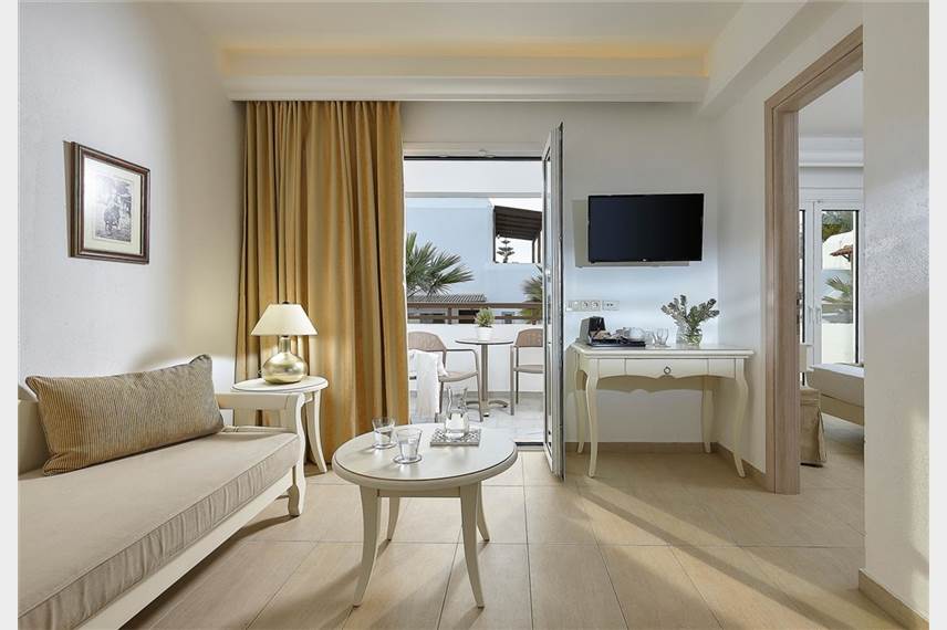  Alexander Beach Hotel and Village