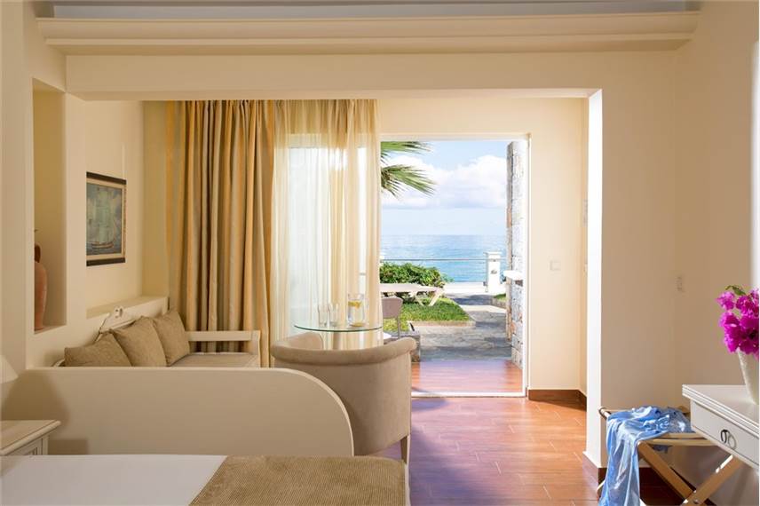  Alexander Beach Hotel and Village