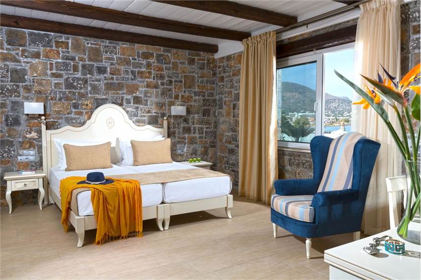  Alexander Beach Hotel and Village