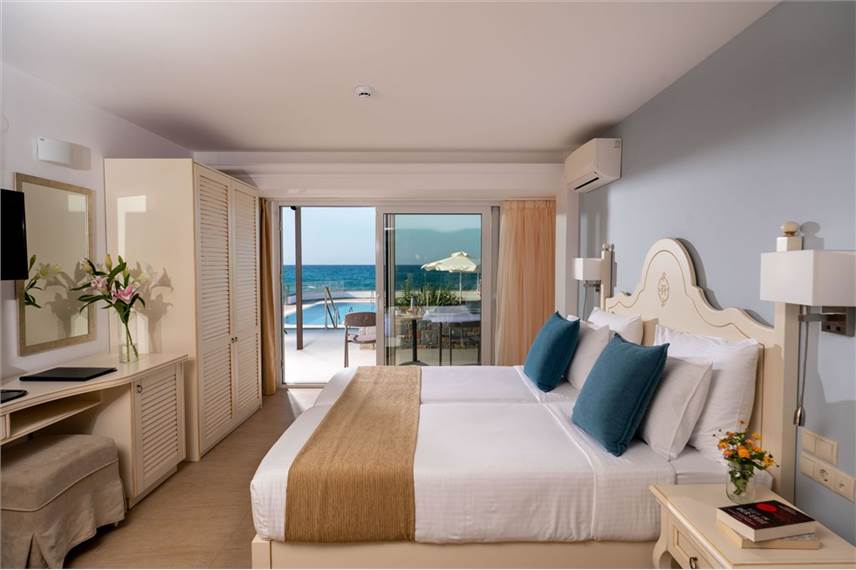  Alexander Beach Hotel and Village
