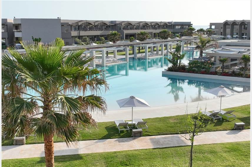  Euphoria Resort