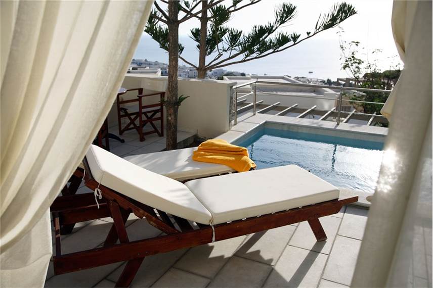 Řecko, Santorini, Kamari, Hotel Antinea, junior suita Antinea Suites and SPA