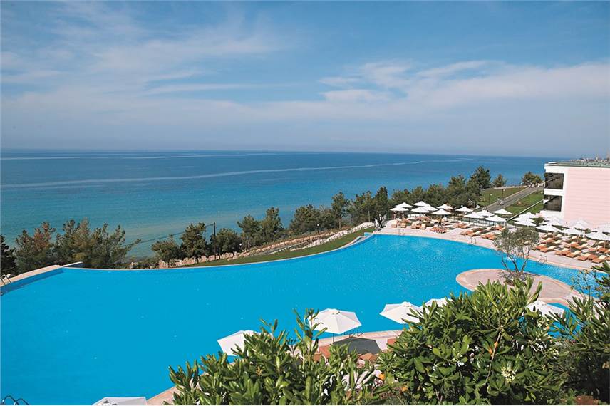 Řecko, Chalkidiki, Nea Moudania, Hotel Oceania Club, bazén Oceania Club
