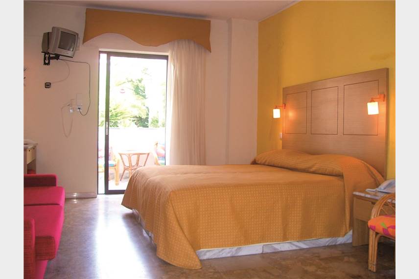 Řecko, Chalkidiki, Hanioti, Hotel Olympic Kosmas, pokoj Olympic Kosmas