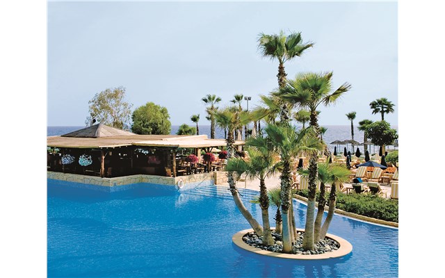 Le Meridien Limassol Spa and Resort Kypr, Limassol, Hotel Le Meridien Limassol Beach