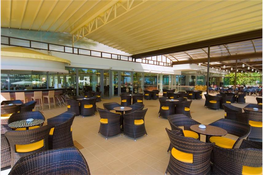 Řecko, Olympská riviéra, Platamonas, Hotel Platamon Palace, hotelová restaurace Cronwell Platamon Resort
