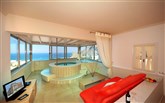 Řecko, Santorini, Kamari, Hotel Antinea, junior suita Antinea Suites and SPA