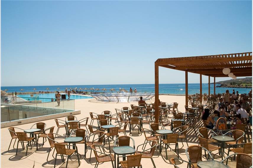 Řecko, Rhodos, Kallithea, Hotel Eden Roc, hlavní bar Eden Roc