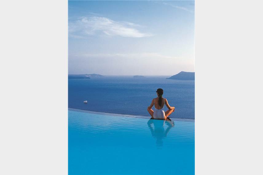Řecko, Santorini, Oia, Hotel Perivolas, bazén Perivolas Lifestyle Houses