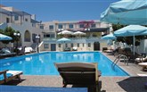 Řecko, Santorini, Kamari, Hotel Roussos Beach, bazén Roussos Beach