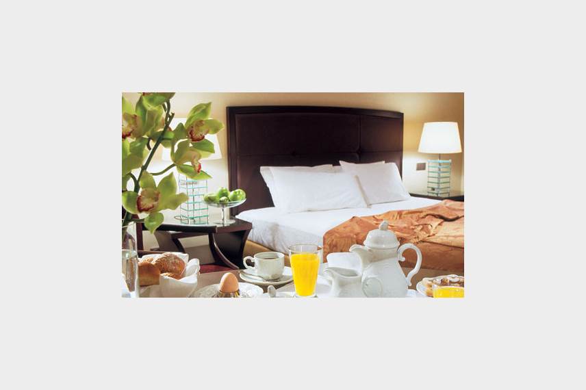 Makedonia Palace
