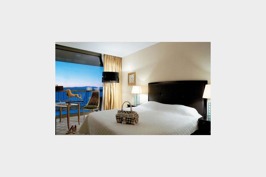  Makedonia Palace