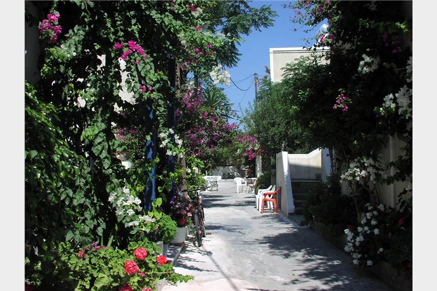  Makis / Santorini house
