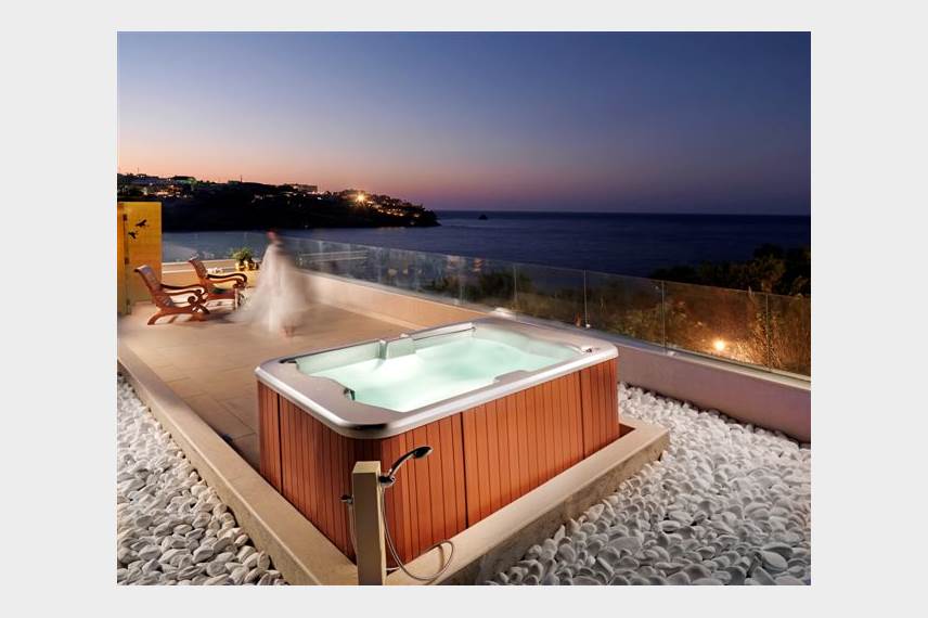 Řecko, Kréta, Agia Pelagia, Hotel Capsis Out of the Blue Oh! All suite hotel, Princess suite with private jacuzzi Out of the Blue Capsis Elite Resort / Oh! Suites / Exclusive collection