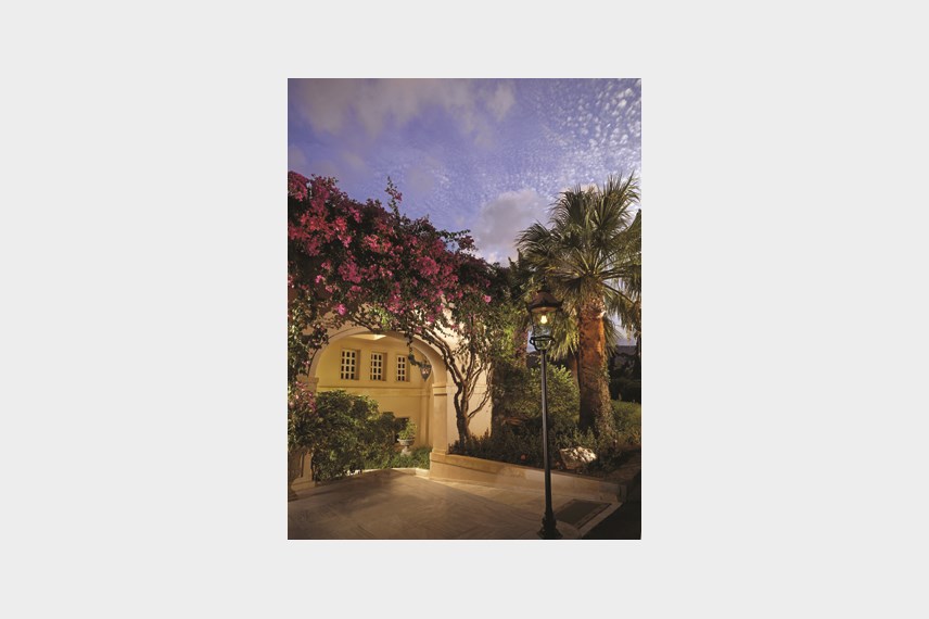 Řecko, Kréta, Agia Pelagia, Hotel Capsis Out of the Blue Ruby Red Regal, hlavní vchod Out of the Blue Capsis Elite Resort / Ruby Red Regal