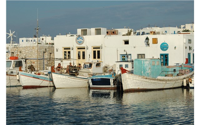 Santorini - Naxos Řecko, Paros, Naoussa