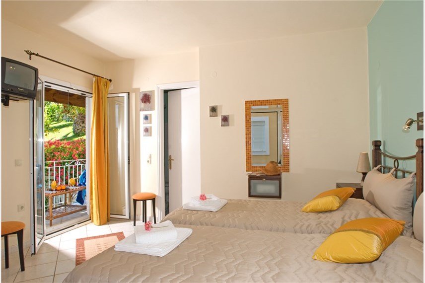 Řecko, Korfu, Apraos, Komplex Chrismos Chrismos Luxury Suites and Studios