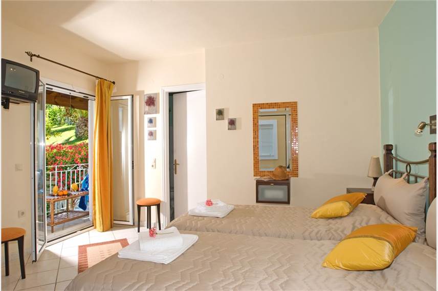Řecko, Korfu, Apraos, Komplex Chrismos Chrismos Luxury Suites and Studios