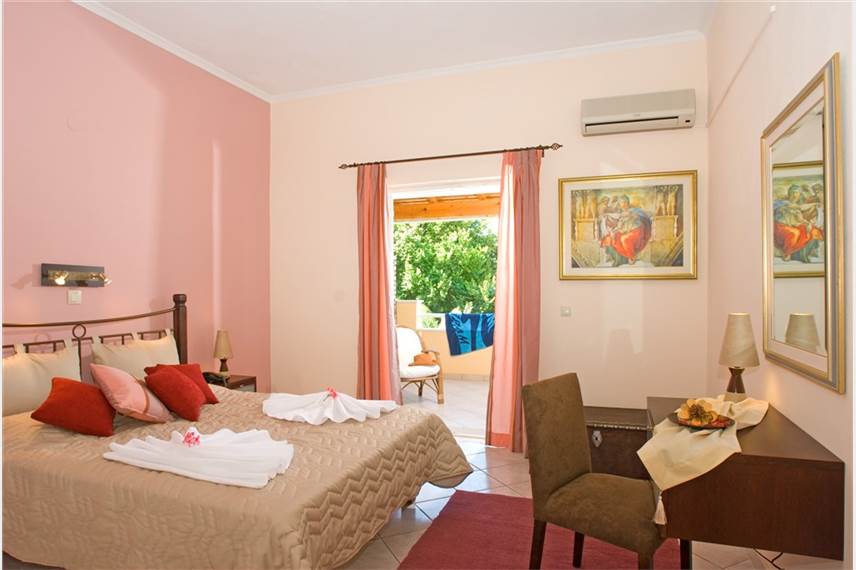 Řecko, Korfu, Apraos, Komplex Chrismos Chrismos Luxury Suites and Studios