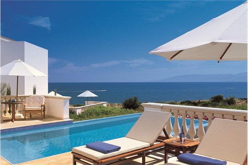  Anassa
