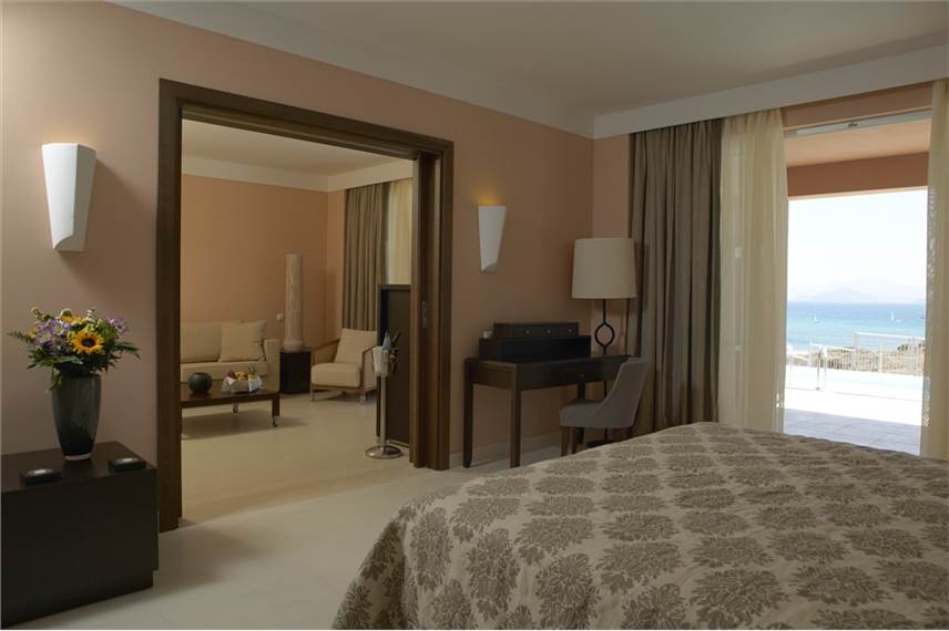  Helona Resort
