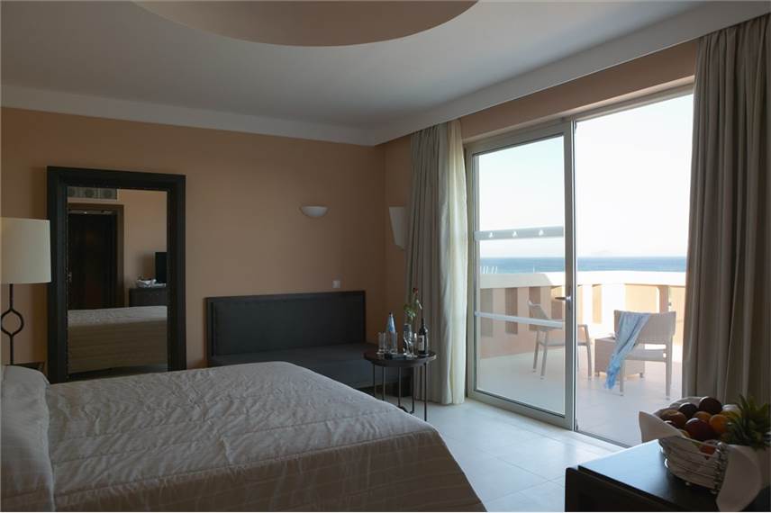 Helona Resort