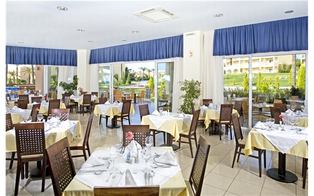Horizon Beach Resort 