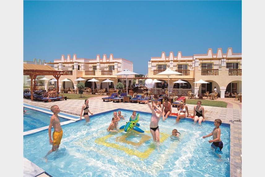  Gaia Royal Resort