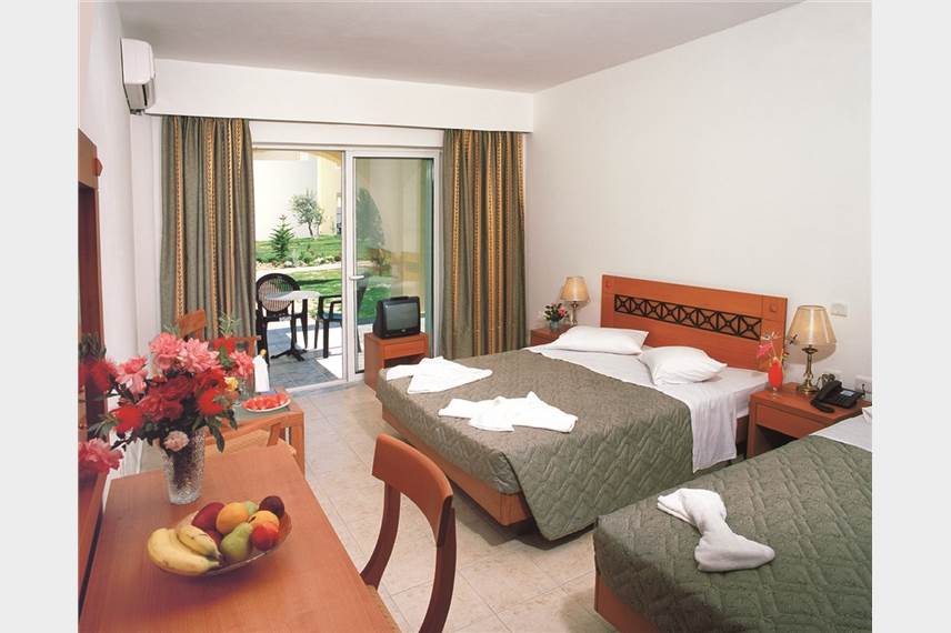  Gaia Royal Resort