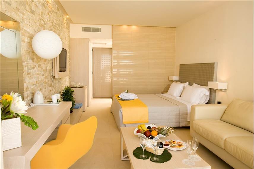  Port Royal Villas and Spa