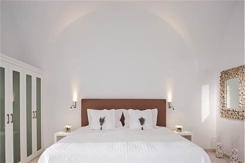  Canaves Oia Hotel