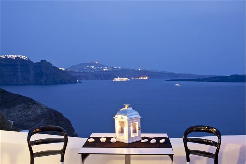  Canaves Oia Hotel