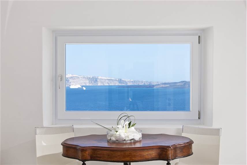  Canaves Oia Hotel