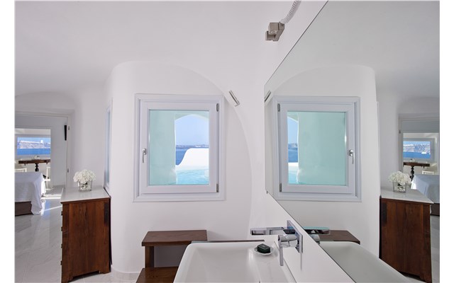 Canaves Oia Hotel 