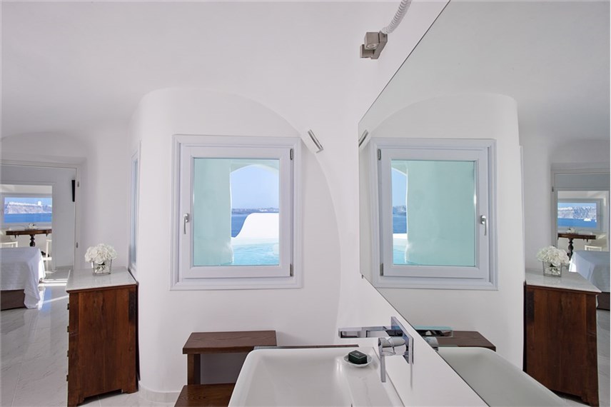  Canaves Oia
