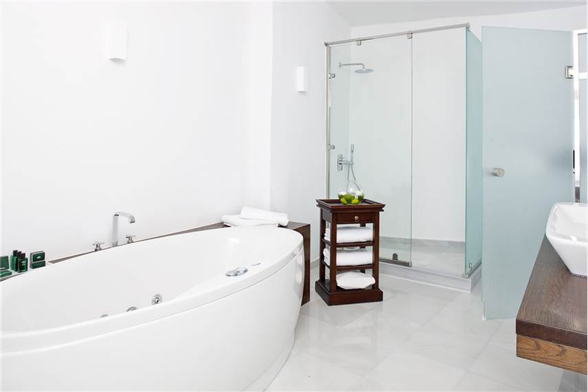  Canaves Oia Hotel