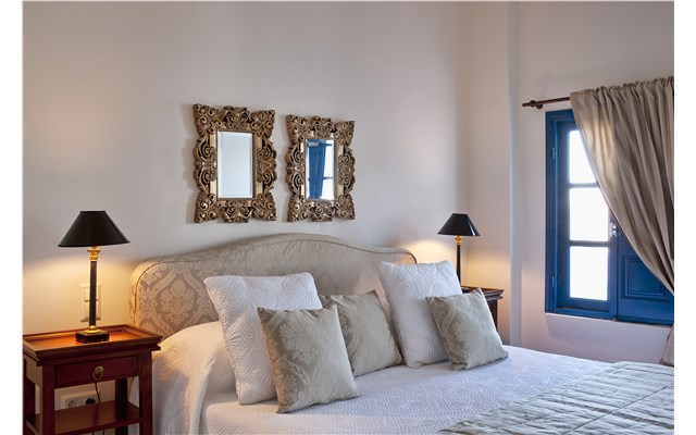 Canaves Oia Suites 