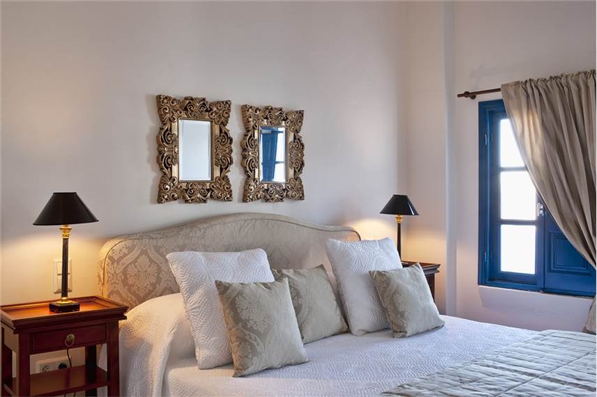  Canaves Oia Suites
