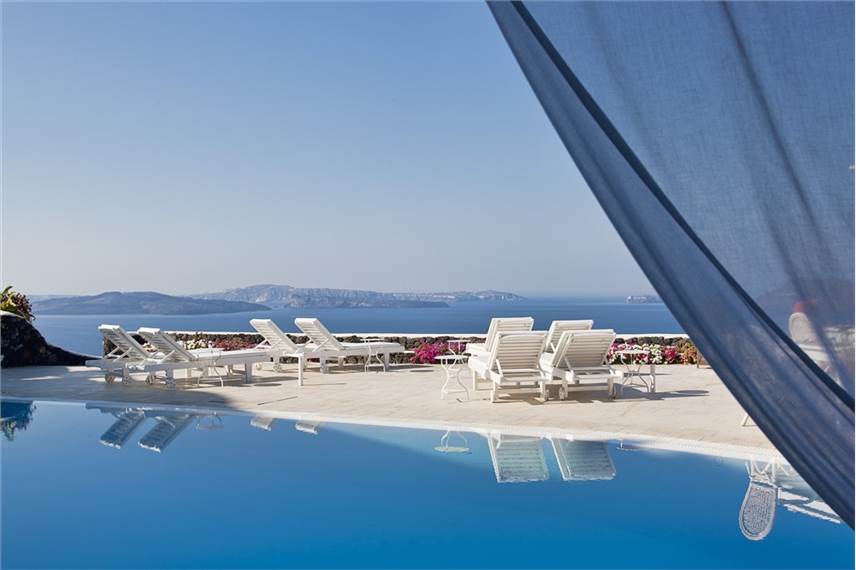  Canaves Oia Suites