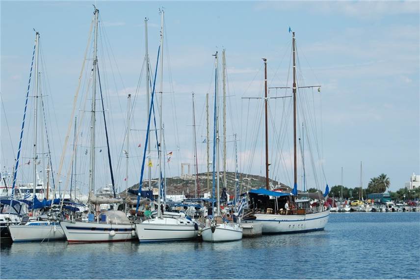 Ostrov Naxos - Santorini - Naxos - Paros