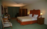  Mabely Grand Hotel