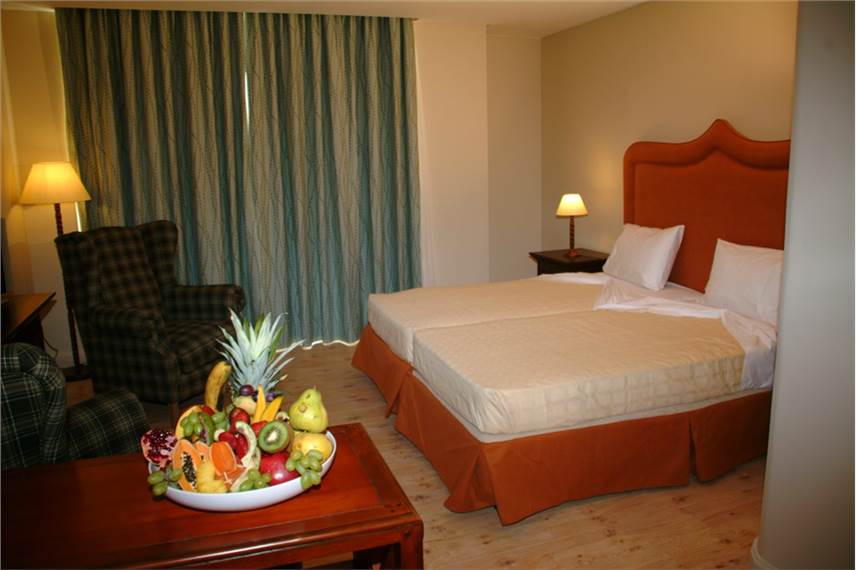  Mabely Grand Hotel