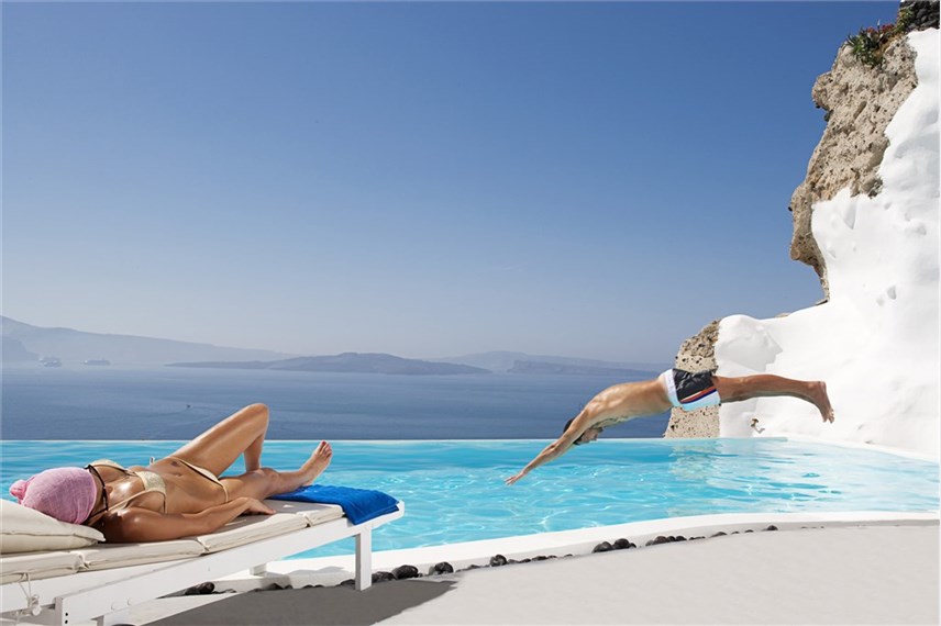  Andronis Luxury Suites