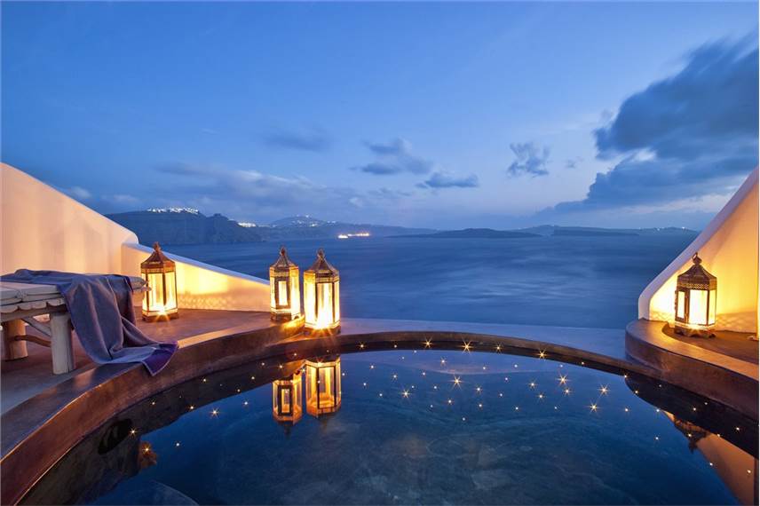  Andronis Luxury Suites