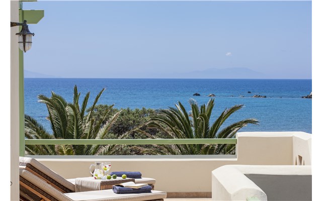 finikas hotel naxos greece Finikas Suites Hotel